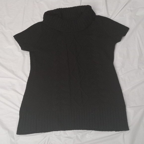 No Boundaries- Cowl & Turtlenecks no Sleeves Black Colour XL - Picture 1 of 7
